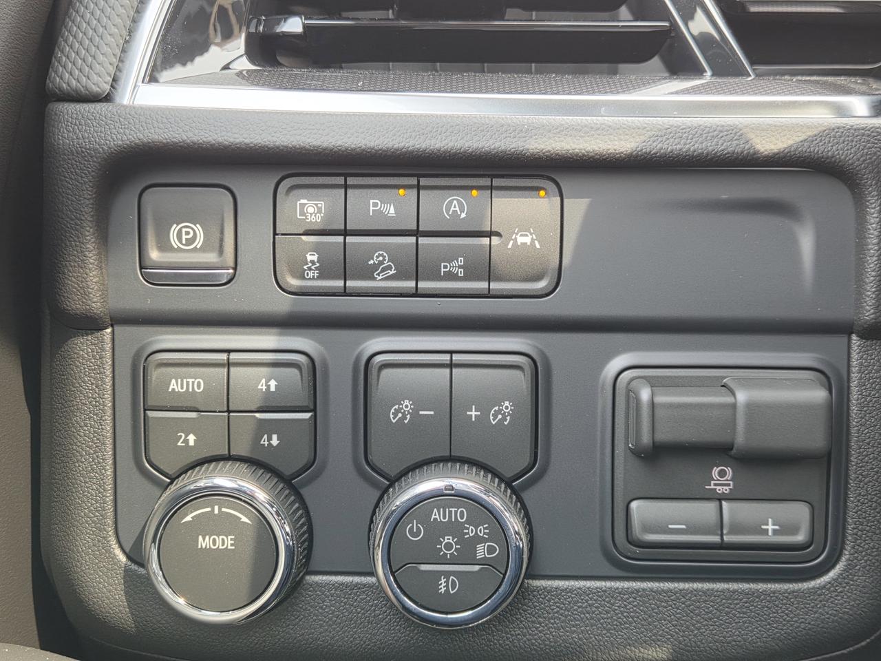 2026 Chevrolet Tahoe RST Photo