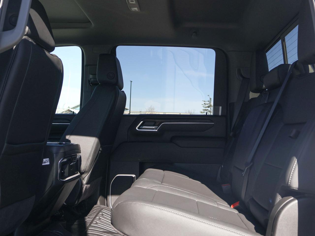 2026 GMC SIERRA 2500HD SLT Photo