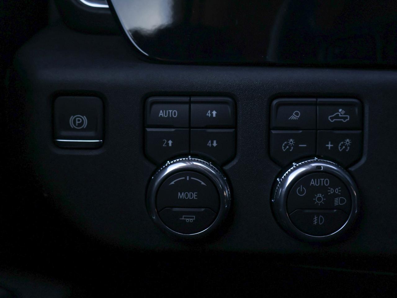 2026 GMC SIERRA 2500HD SLT Photo
