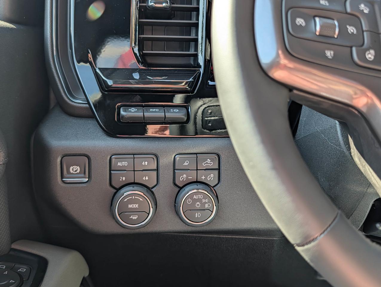 2026 Chevrolet SILVERADO 2500HD ZR2 Photo