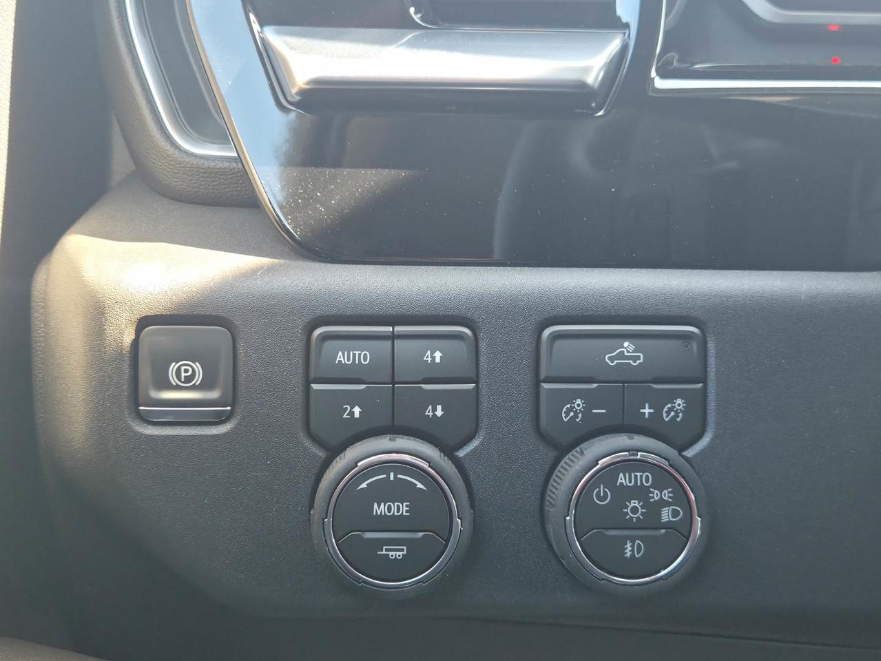2026 Chevrolet Silverado 1500 LT Trail Boss Photo