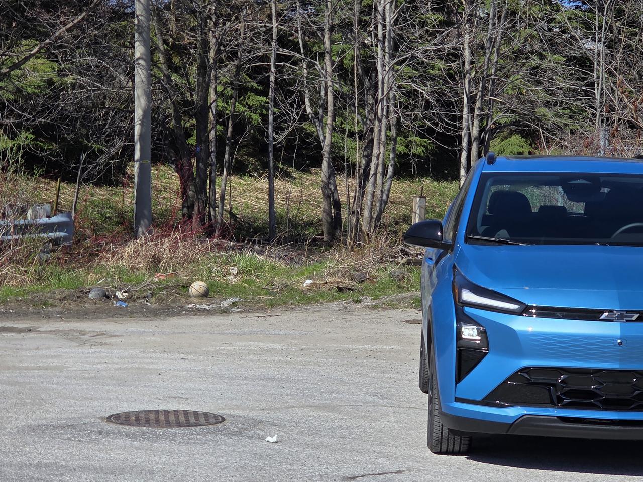 2027 Chevrolet Bolt RS Photo4