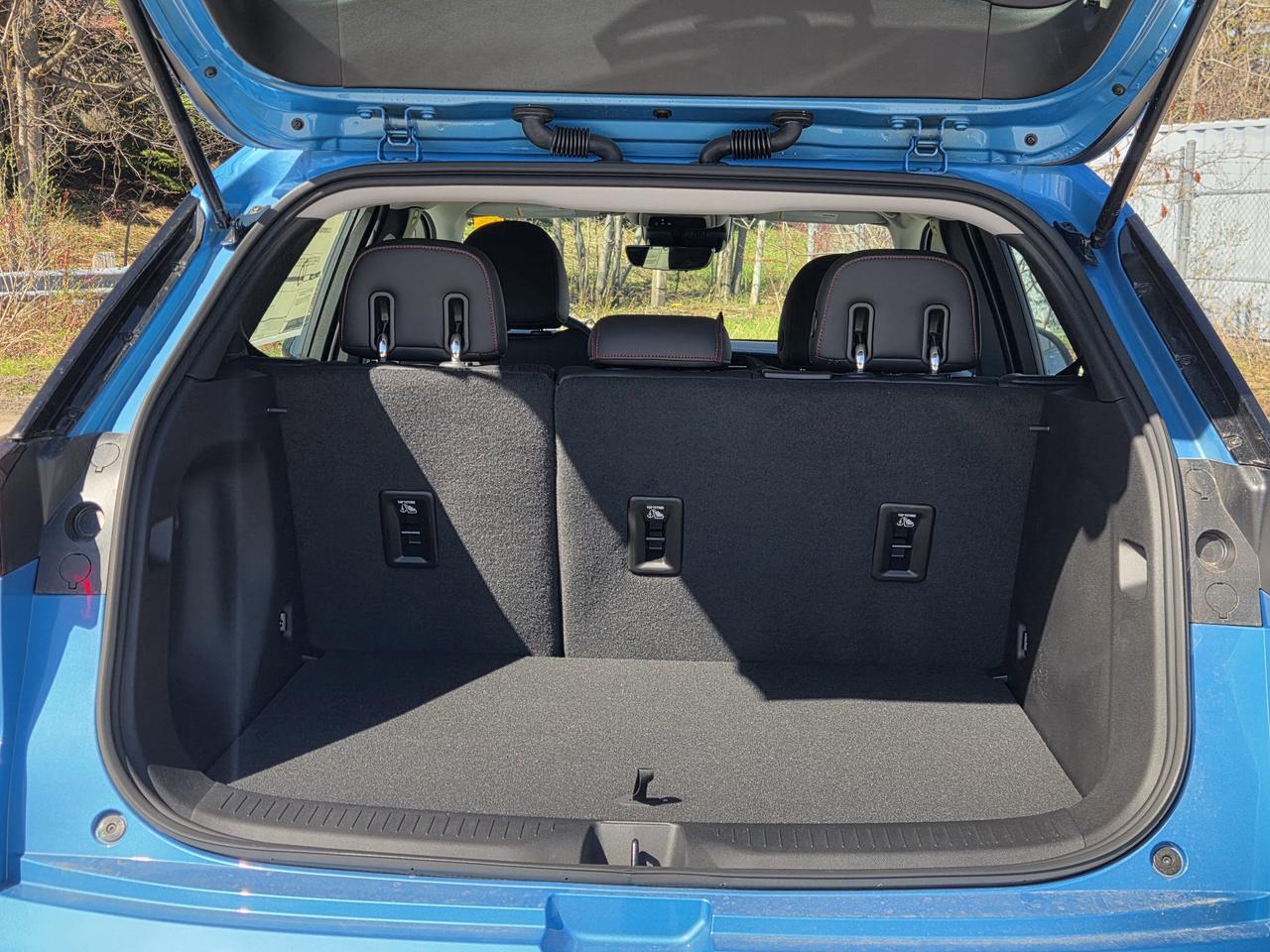2027 Chevrolet Bolt RS Photo