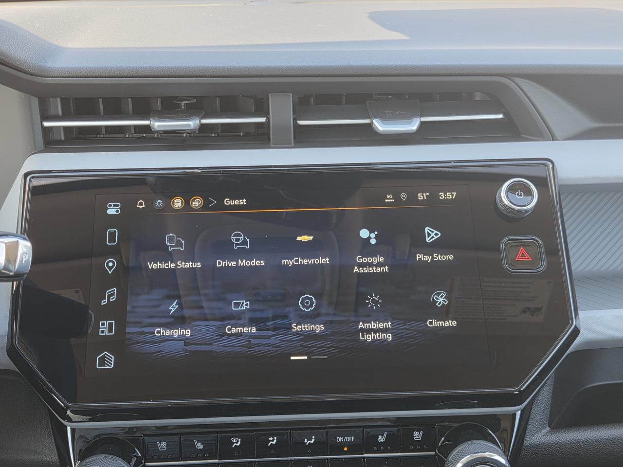 2027 Chevrolet Bolt RS Photo