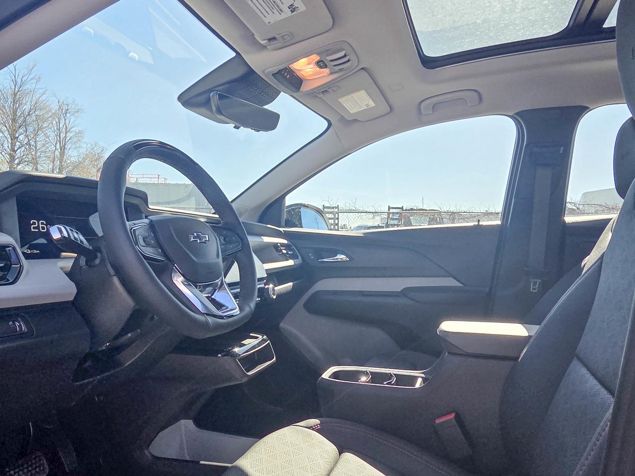 2027 Chevrolet Bolt RS Photo