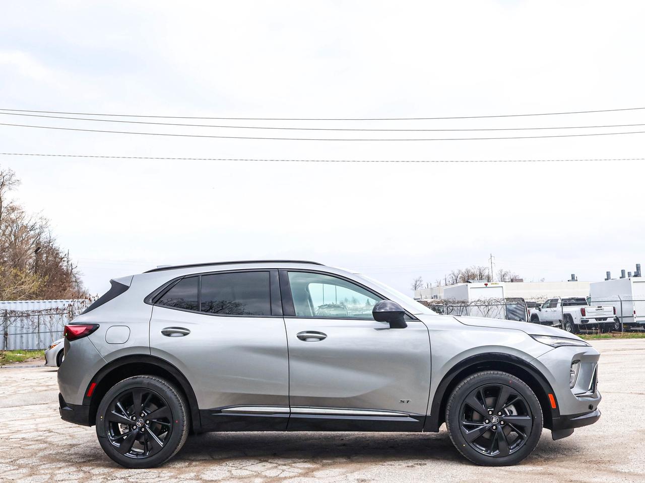 2026 Buick Envision SPORT TOURING Photo2