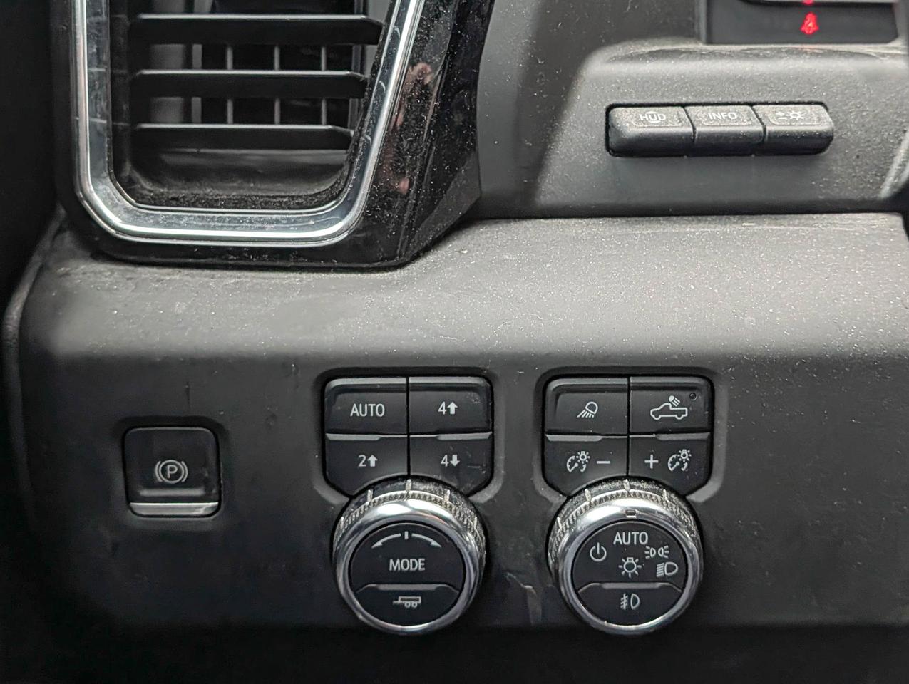 2023 GMC Sierra 1500 Denali Photo