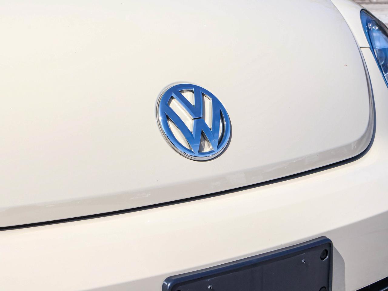 2019 Volkswagen Beetle Wolfsburg Edition Photo