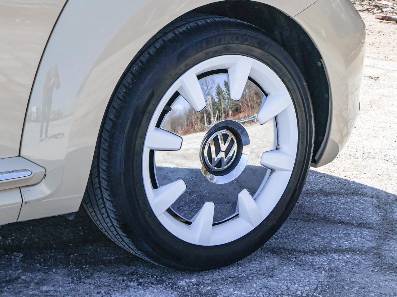 2019 Volkswagen Beetle Wolfsburg Edition Photo