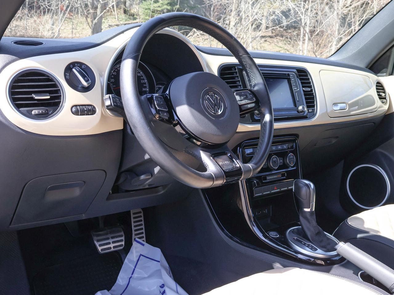 2019 Volkswagen Beetle Wolfsburg Edition Photo