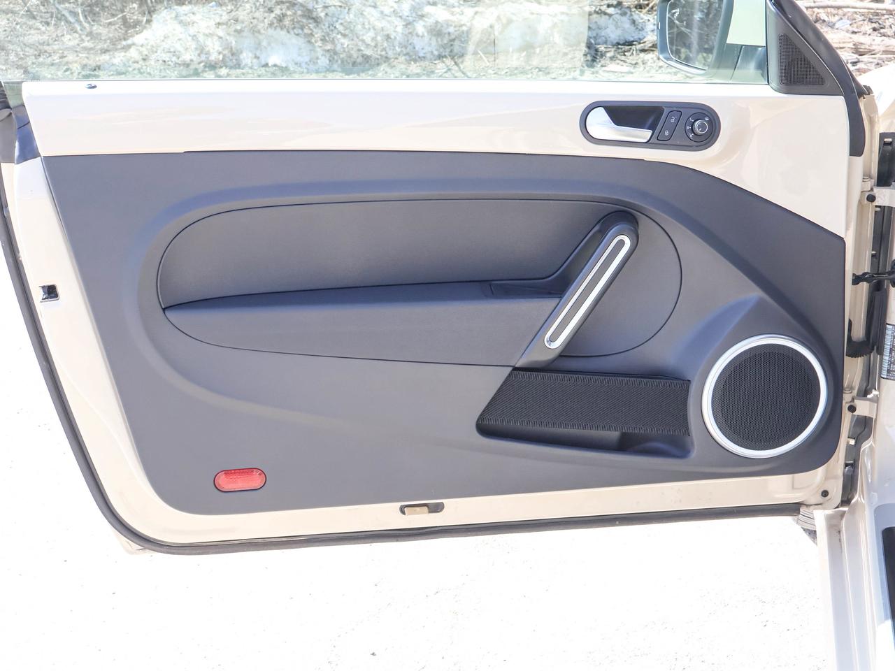 2019 Volkswagen Beetle Wolfsburg Edition Photo