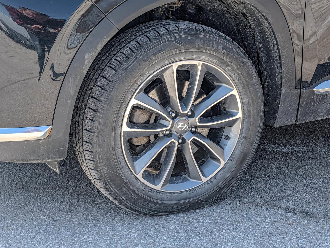 2022 Hyundai Santa Fe Preferred Photo