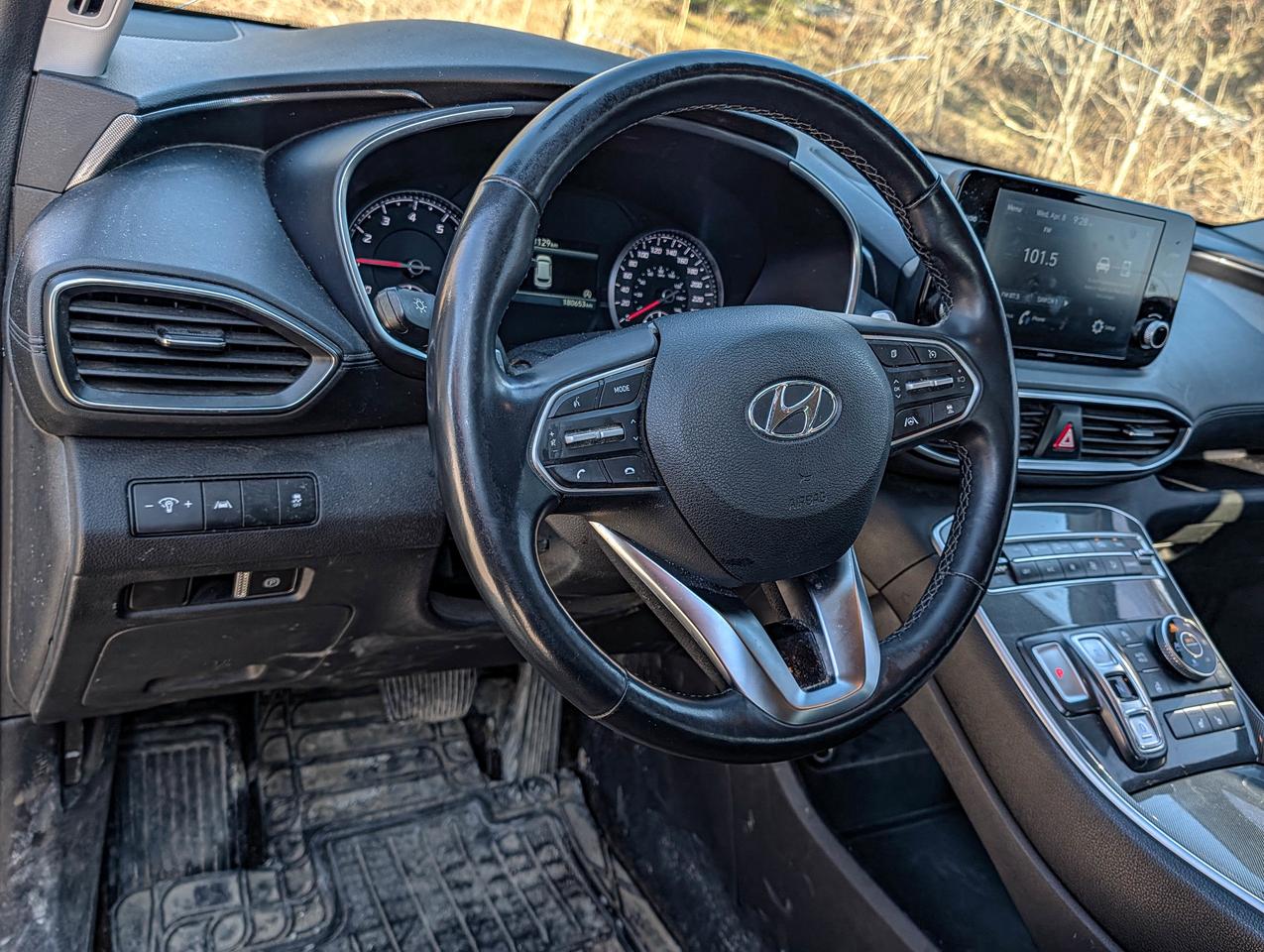 2022 Hyundai Santa Fe Preferred Photo