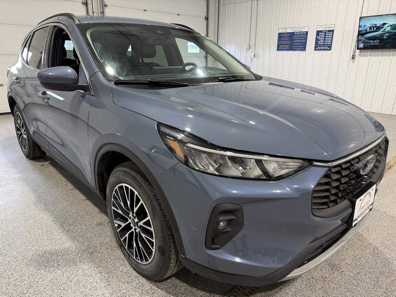 Used 2025 Ford Escape FWD for sale in Brandon, MB