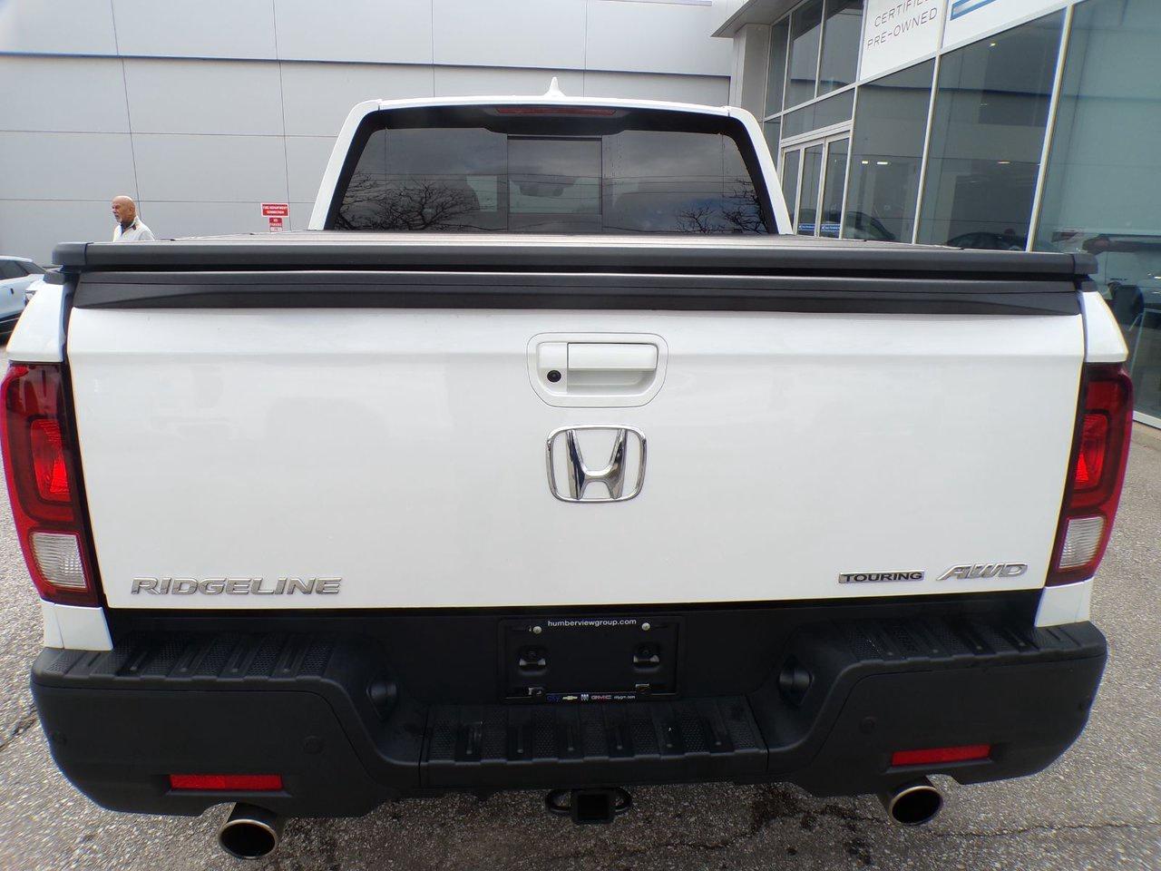 2023 Honda Ridgeline TOURING Photo4