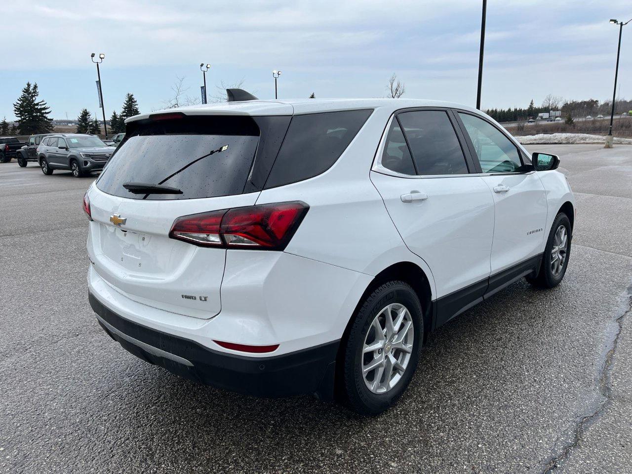 2023 Chevrolet Equinox AWD 4DR LT Photo
