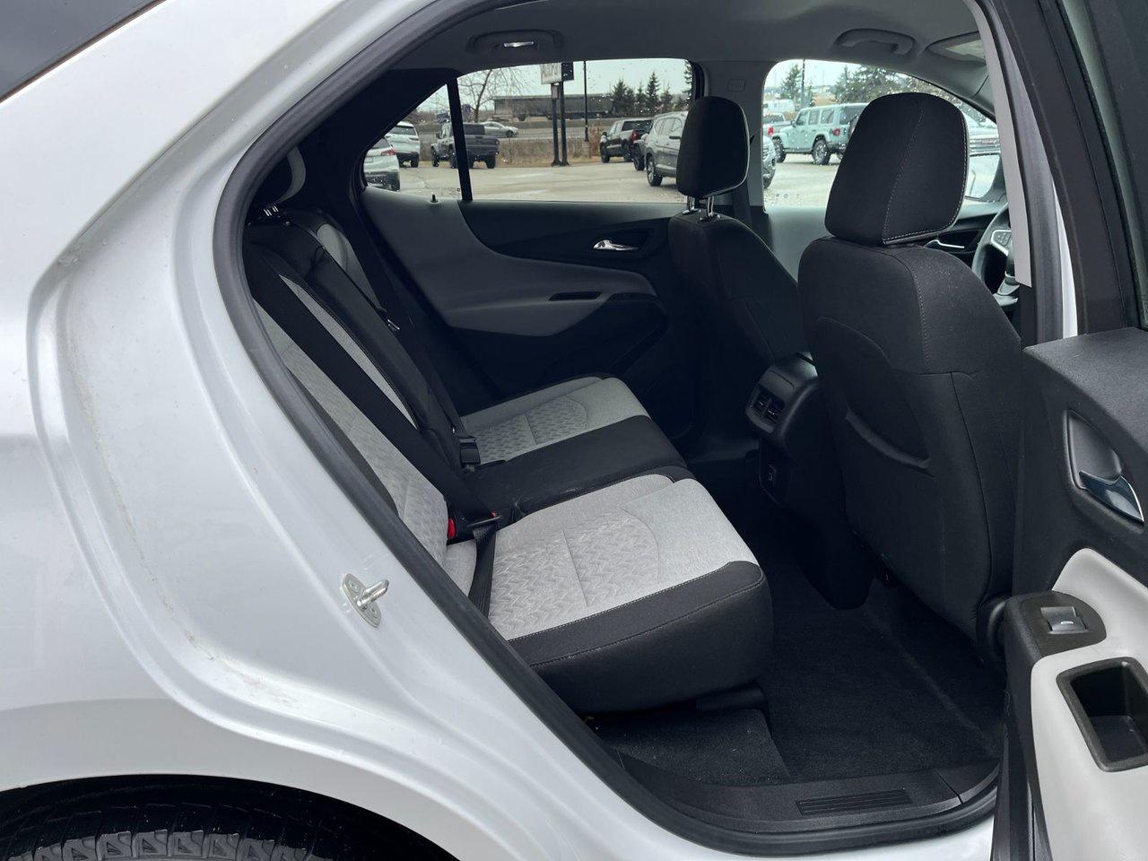 2023 Chevrolet Equinox AWD 4DR LT Photo