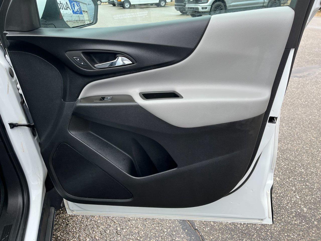 2023 Chevrolet Equinox AWD 4DR LT Photo
