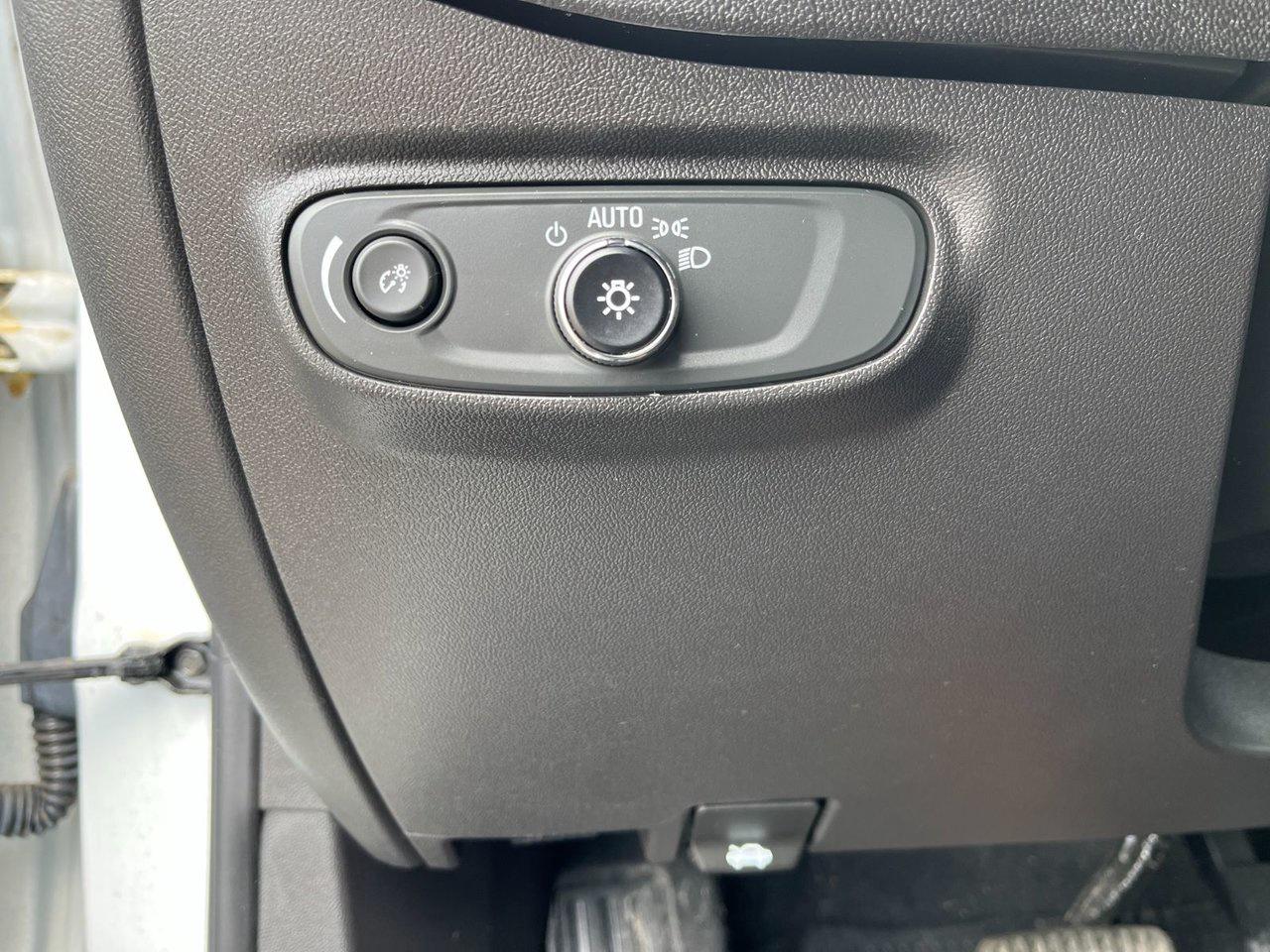 2023 Chevrolet Equinox AWD 4DR LT Photo