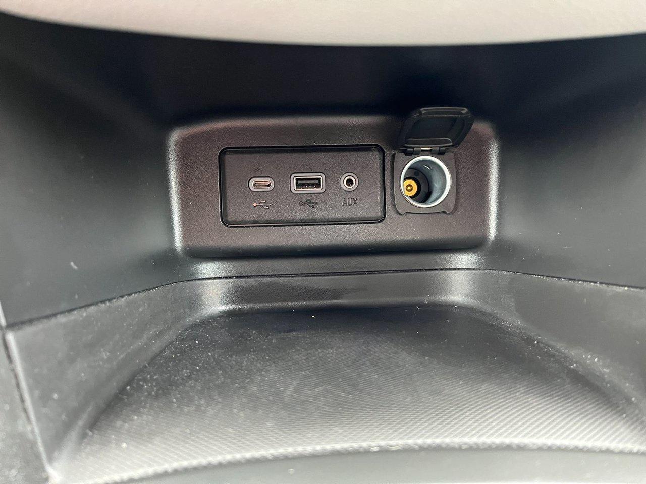 2023 Chevrolet Equinox AWD 4DR LT Photo