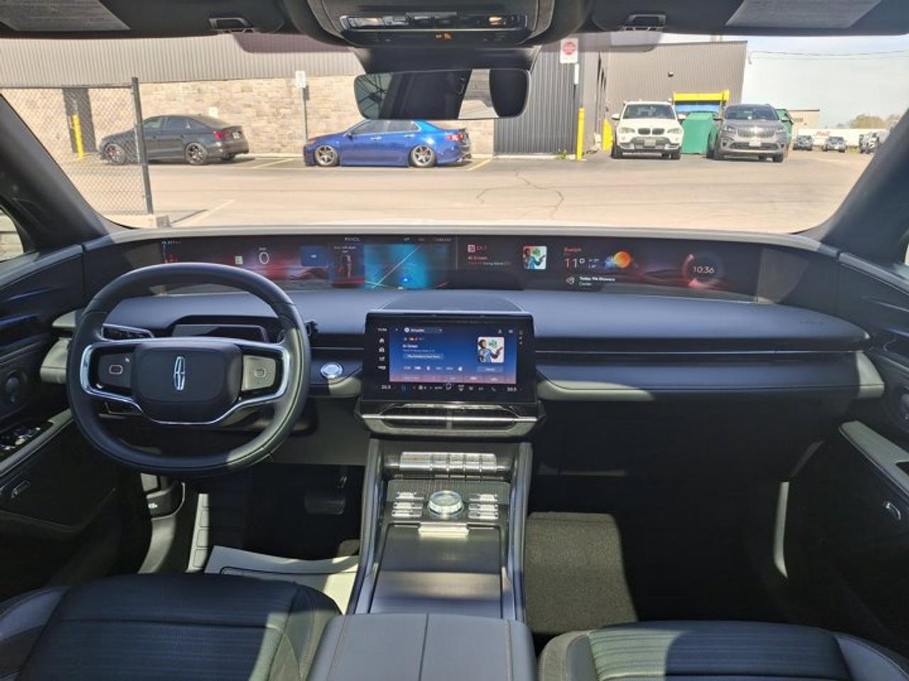 2025 Lincoln Nautilus Reserve AWD | Jet Appearance PKG | 22" Alloys | Leather | Pano Sunroof | 360 Cam | Wireless Charging Photo