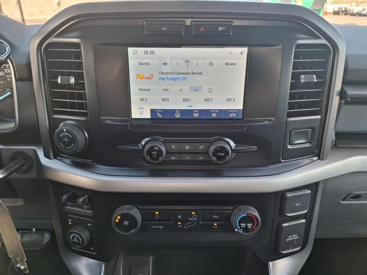 2022 Ford F-150 XLT | 3.5L EcoBoost | XTR | Tow Pkg | Bucket Seats | Tailgate Step | CarPlay and More ! Photo