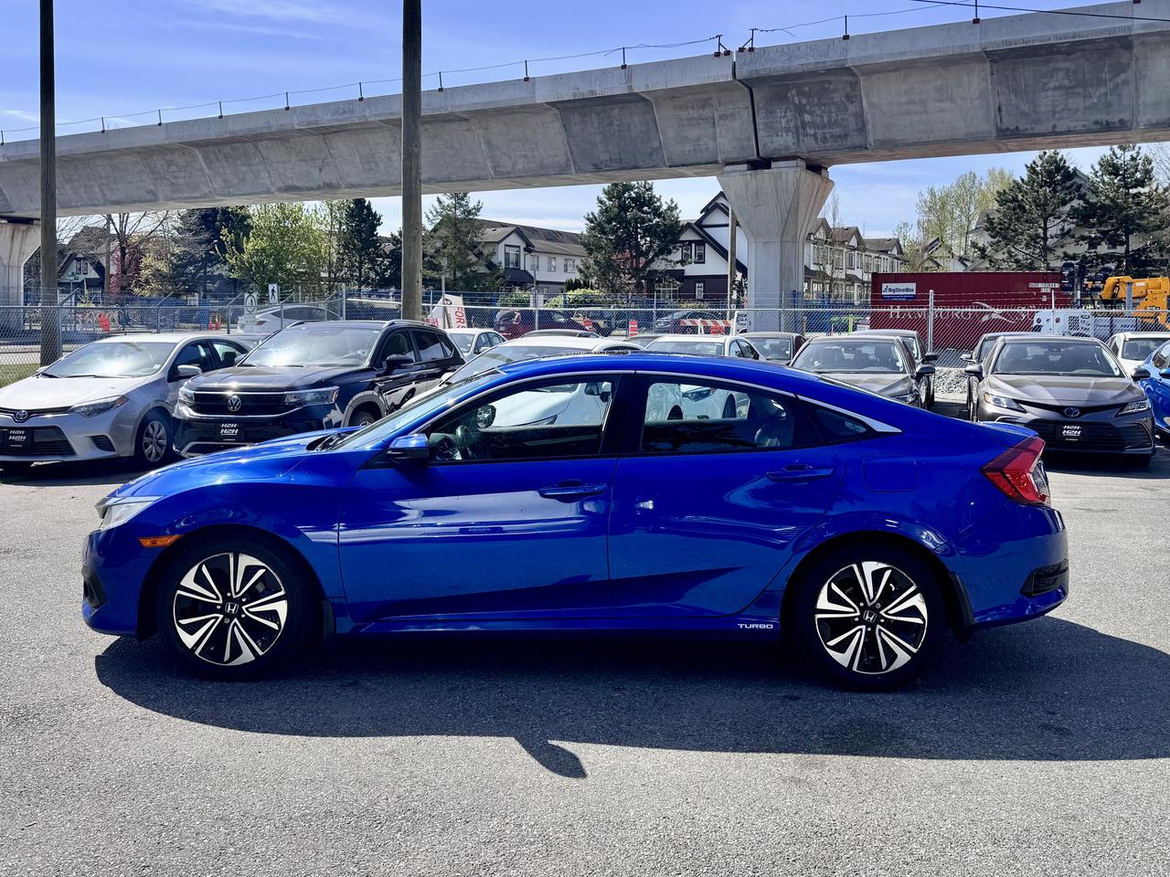 2018 Honda Civic FINANCING AVAILABLE Photo8