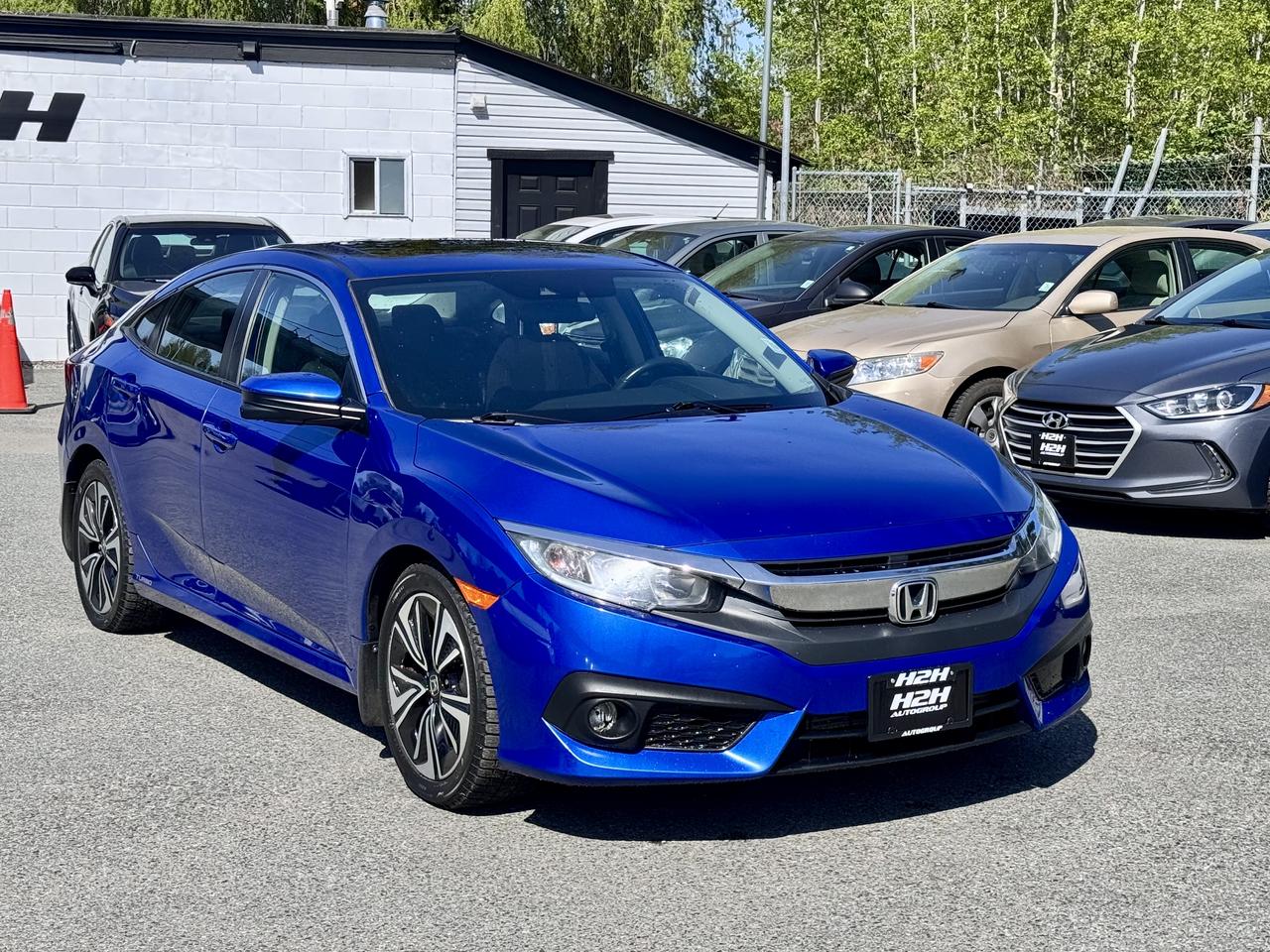 2018 Honda Civic FINANCING AVAILABLE Photo3