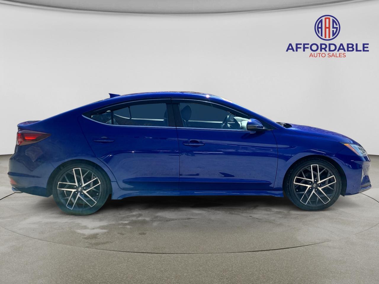 2019 Hyundai Elantra Sport Photo