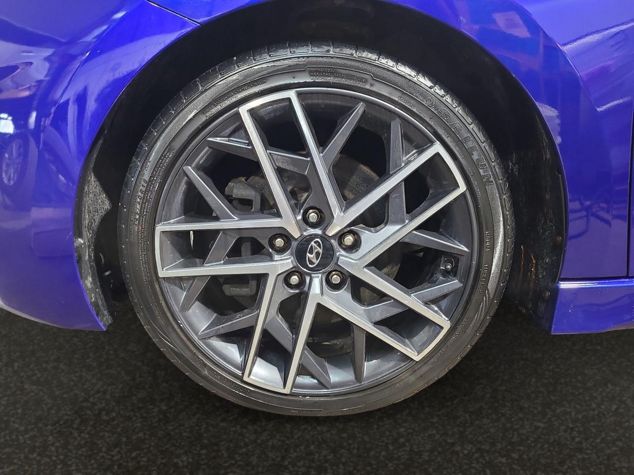 2019 Hyundai Elantra Sport Photo