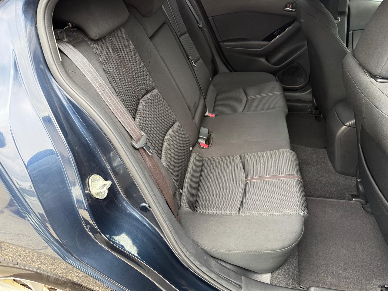 2018 Mazda MAZDA3 GS SPORT,SHARP!6 SPD.MANUAL,SUNROOF,CERTIFIED! Photo