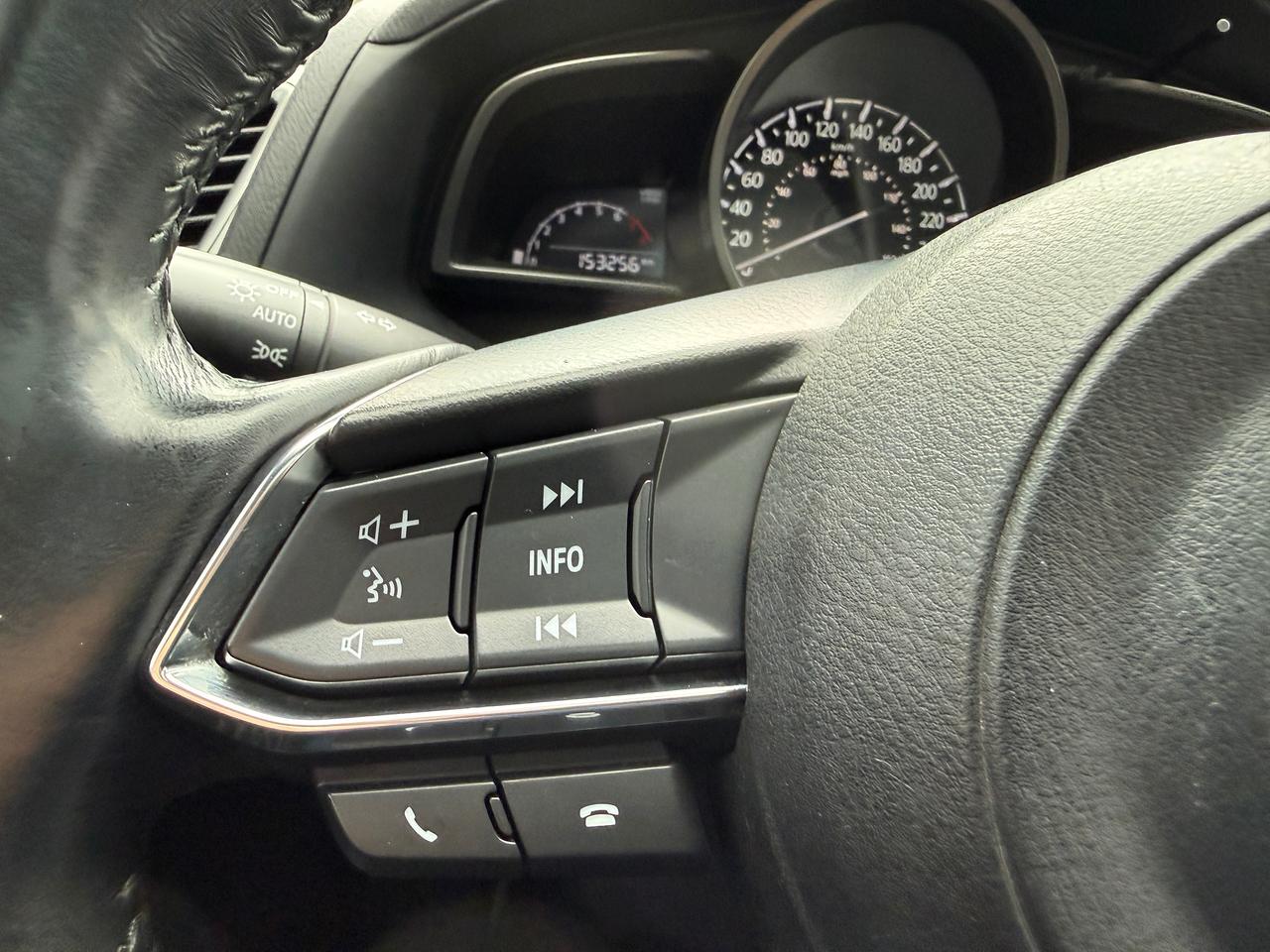 2018 Mazda MAZDA3 GS SPORT,SHARP!6 SPD.MANUAL,SUNROOF,CERTIFIED! Photo