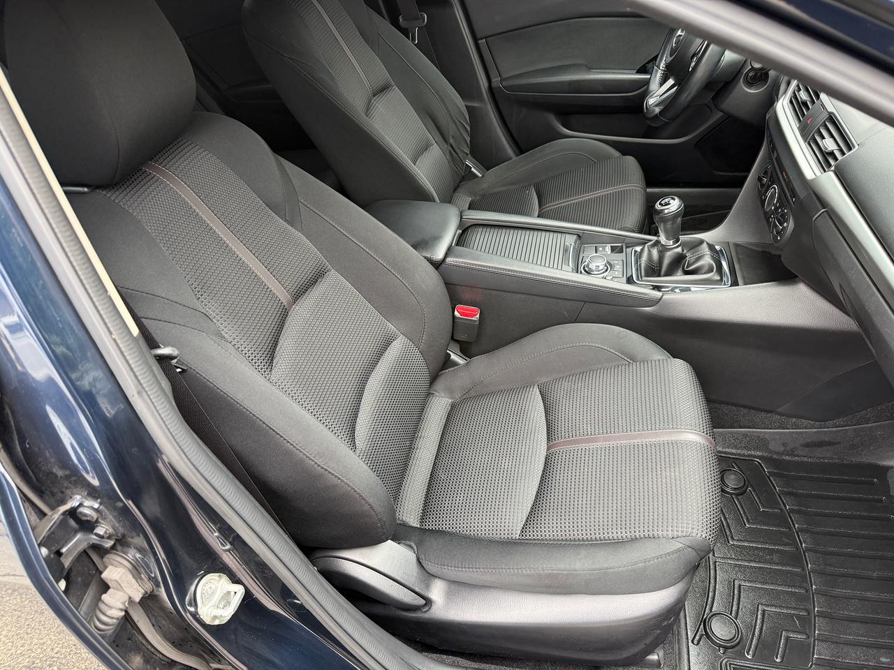 2018 Mazda MAZDA3 GS SPORT,SHARP!6 SPD.MANUAL,SUNROOF,CERTIFIED! Photo