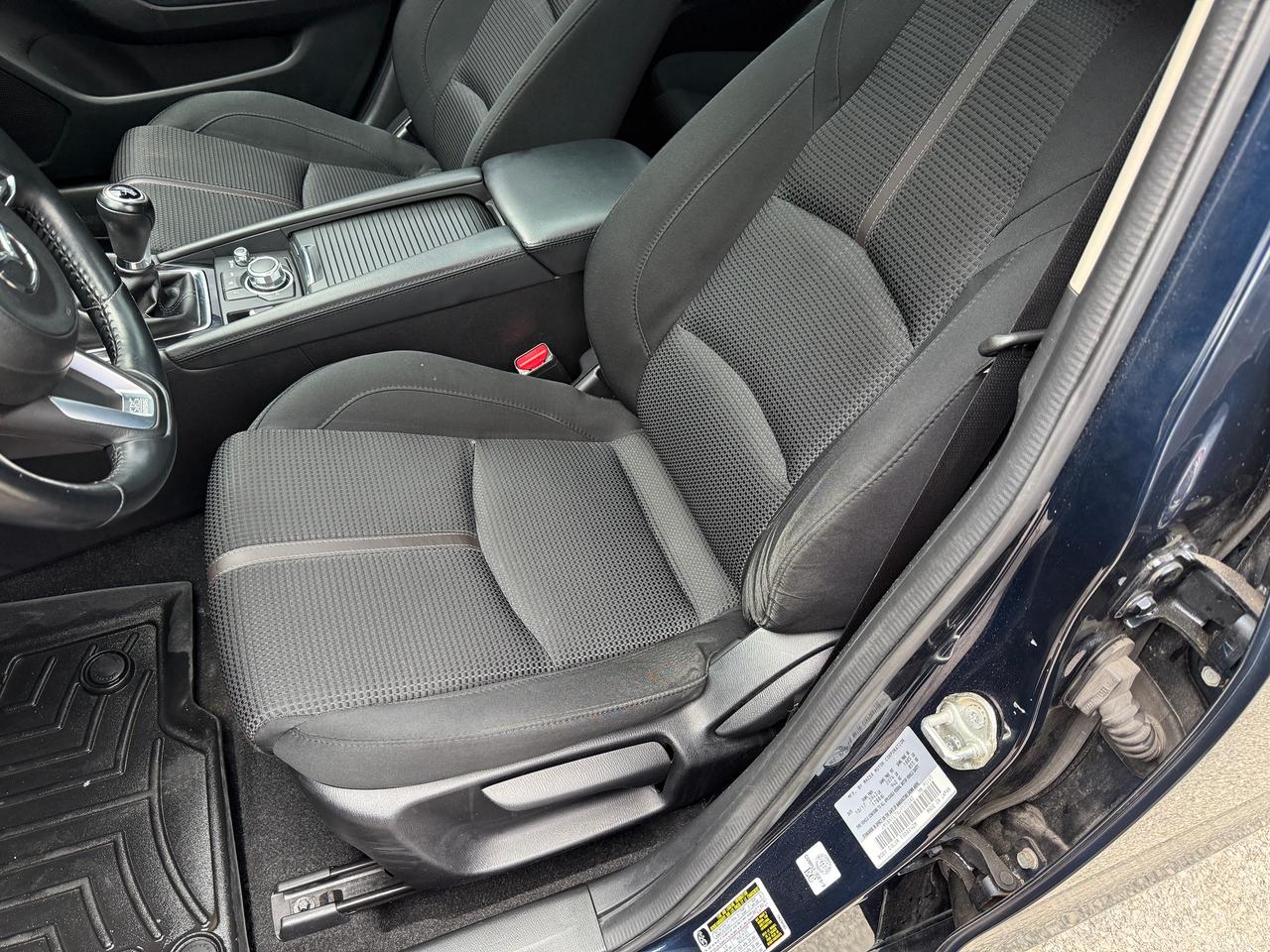 2018 Mazda MAZDA3 GS SPORT,SHARP!6 SPD.MANUAL,SUNROOF,CERTIFIED! Photo