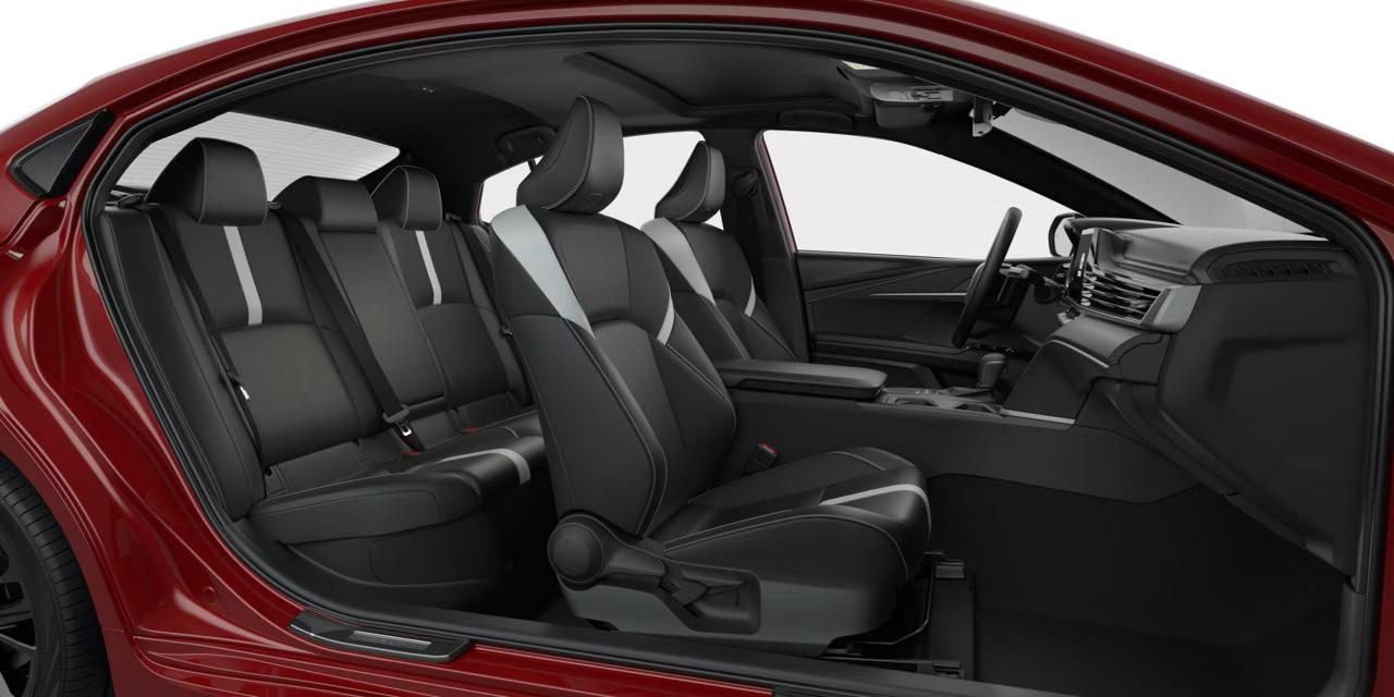 2026 Toyota Camry HYBRID SE UPGRADE FWD Photo