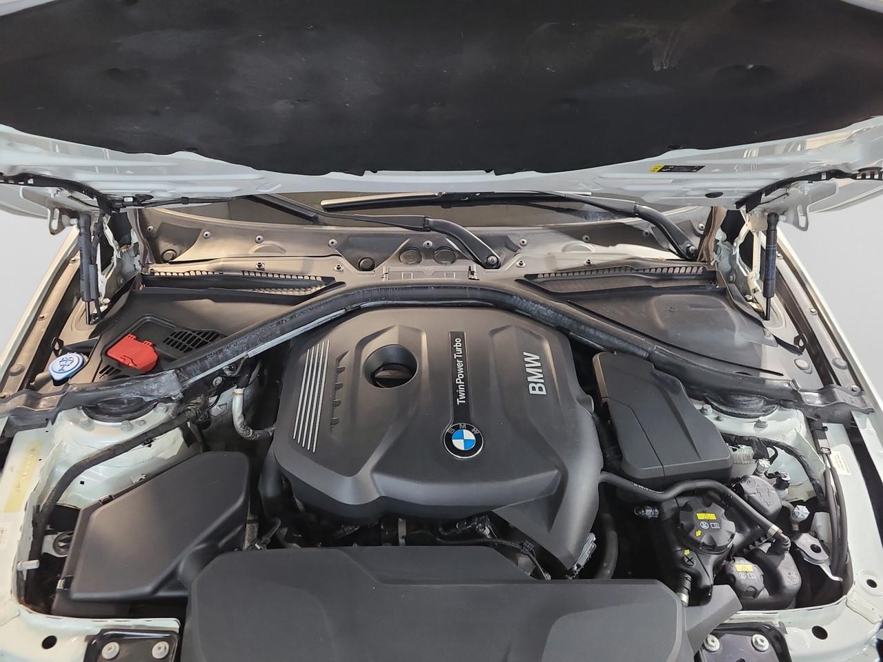 2018 BMW 3 Series 330i xDrive Photo