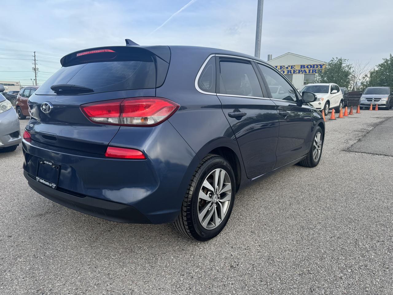 2018 Hyundai Elantra GT GL Photo