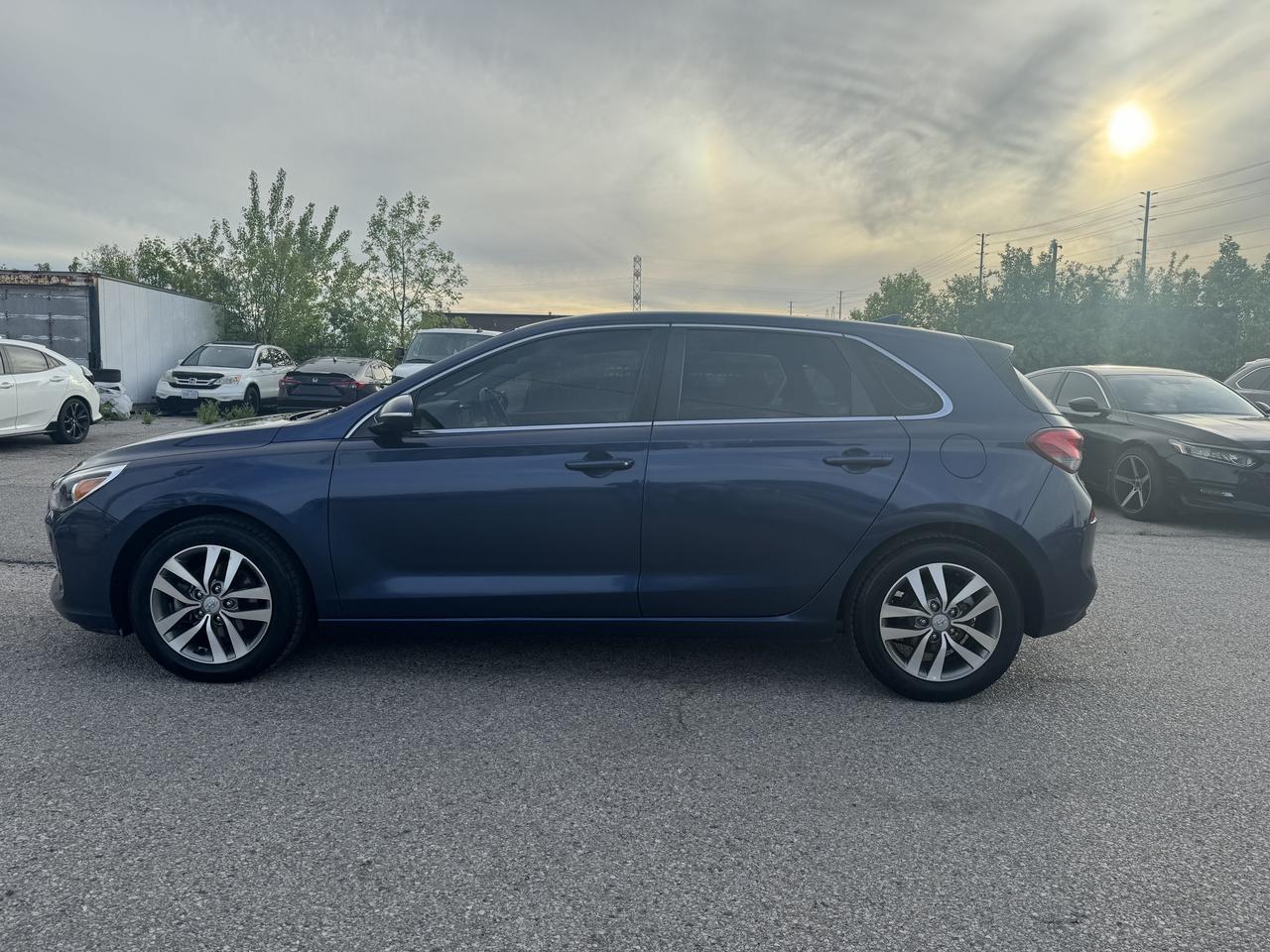 2018 Hyundai Elantra GT GL Photo