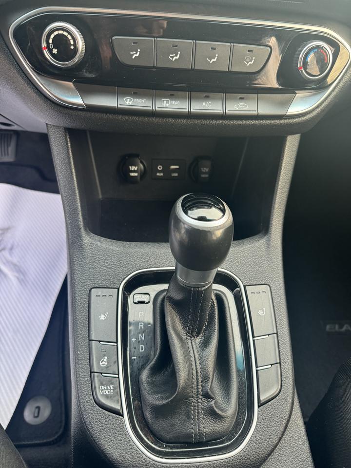 2018 Hyundai Elantra GT GL Photo