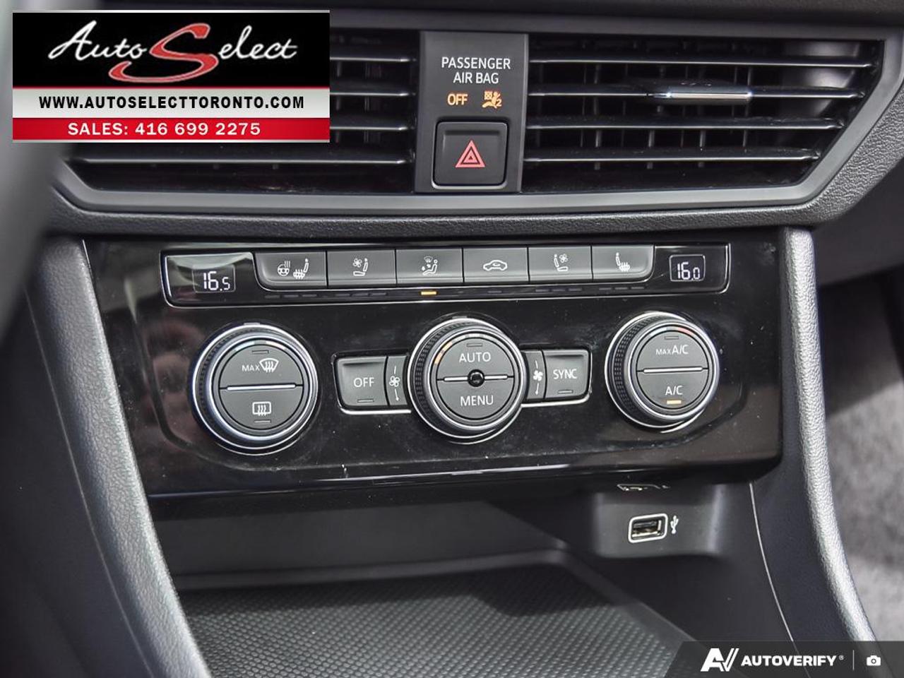 2019 Volkswagen Jetta Execline Apple Carplay - Android Auto - Sunroof - Leather Photo