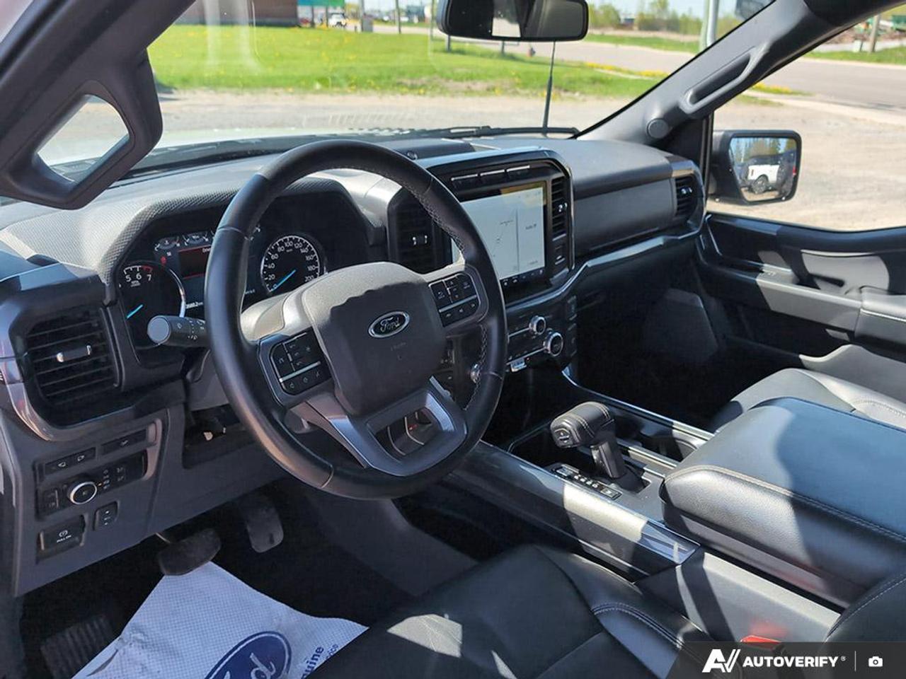 2023 Ford F-150 XLT HYBRID | BLACK APPERANCE PKG | MOON ROOF Photo