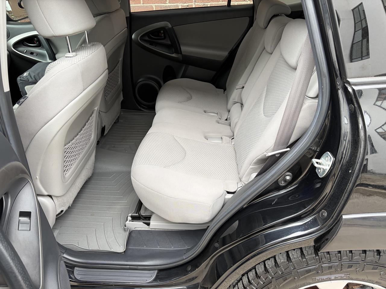 2010 Toyota RAV4 LIMITED  Photo