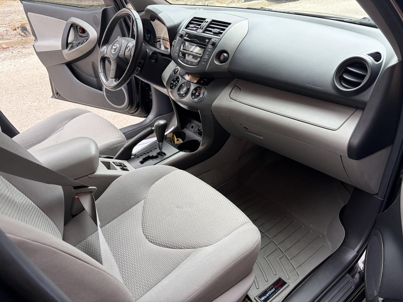 2010 Toyota RAV4 LIMITED  Photo