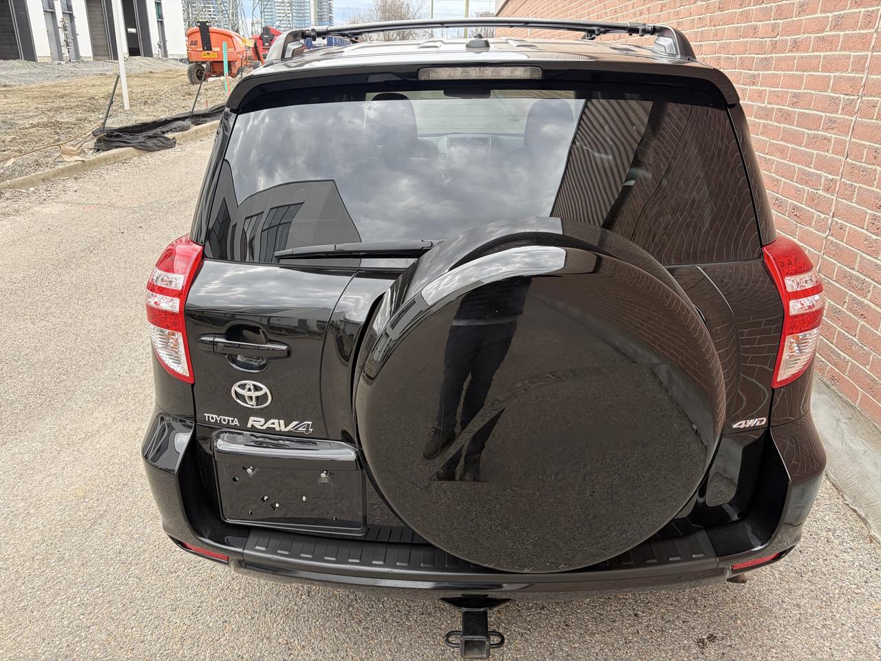 2010 Toyota RAV4 LIMITED  Photo