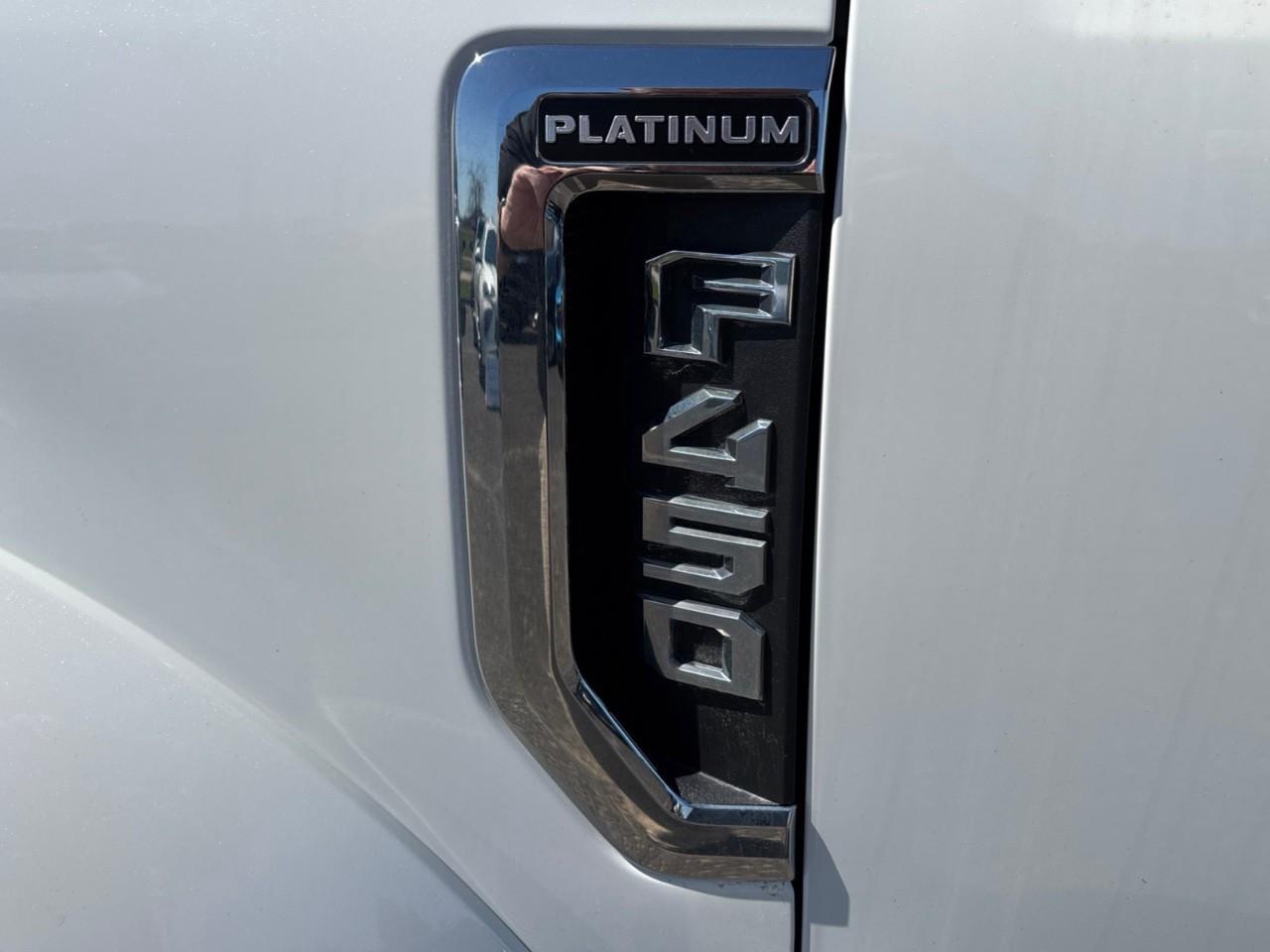 2022 Ford F-450 Platinum Photo