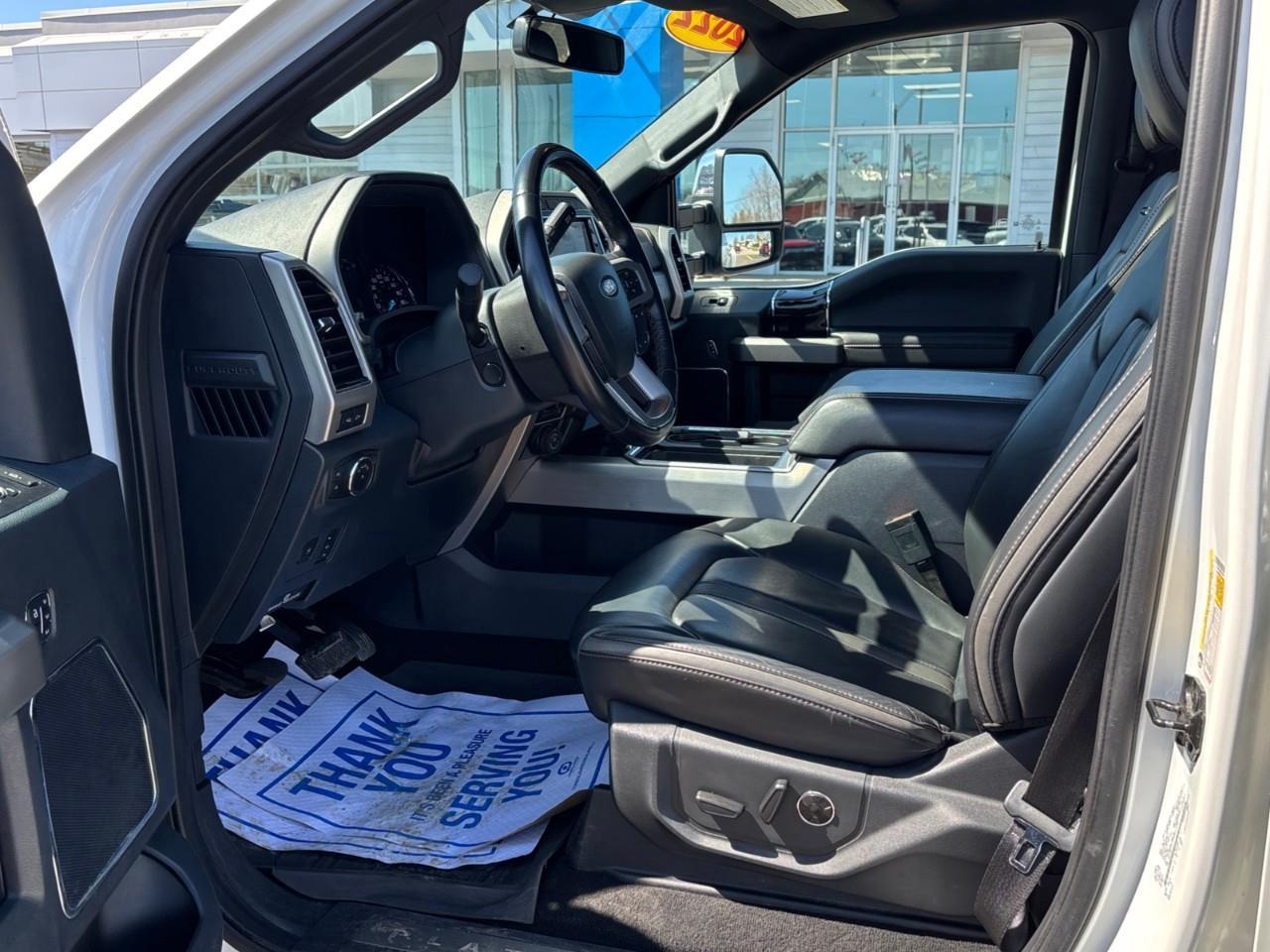 2022 Ford F-450 Platinum Photo