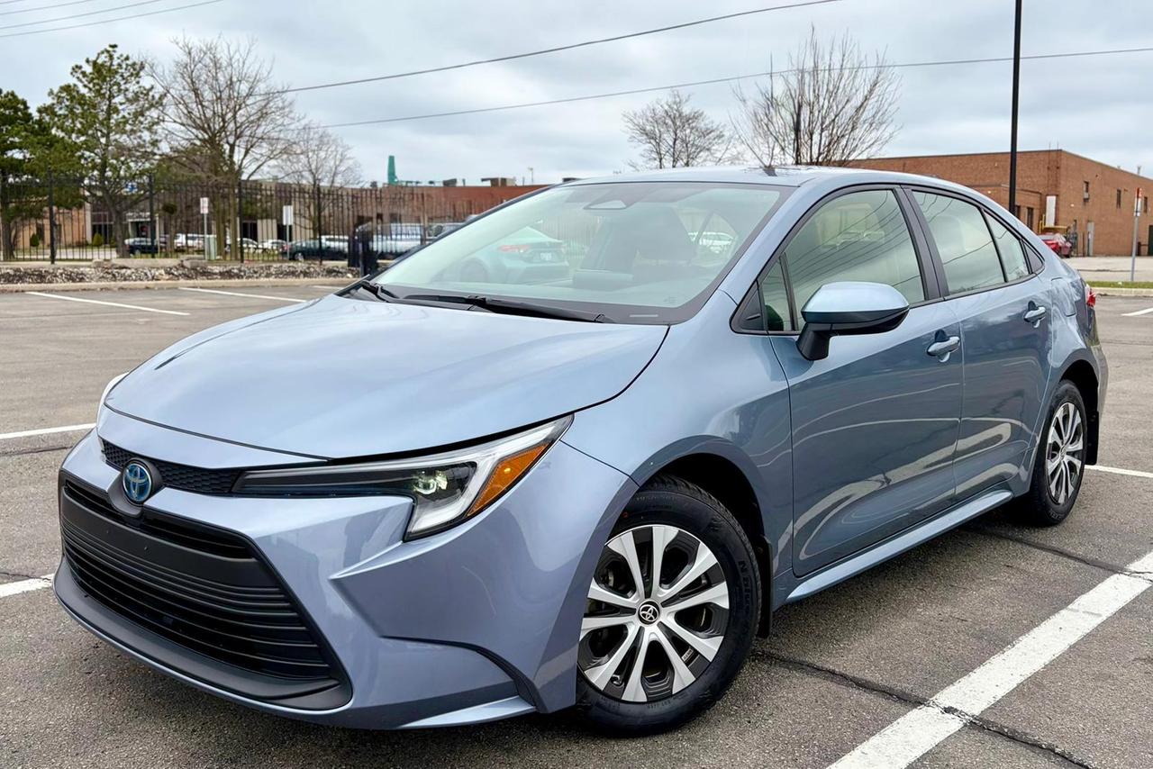 2023 Toyota Corolla Hybrid LE - Photo #2