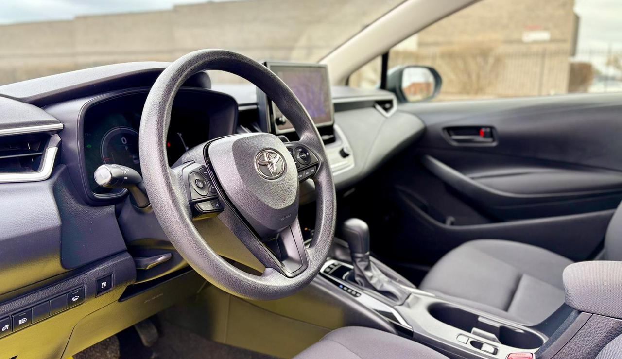 2023 Toyota Corolla Hybrid LE Photo