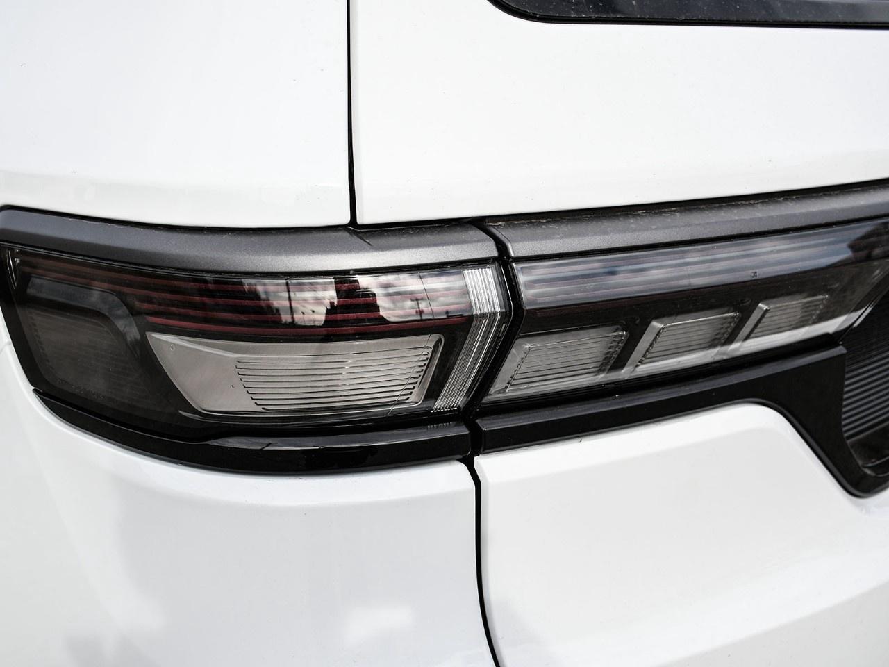 2026 Jeep Grand Wagoneer  Photo