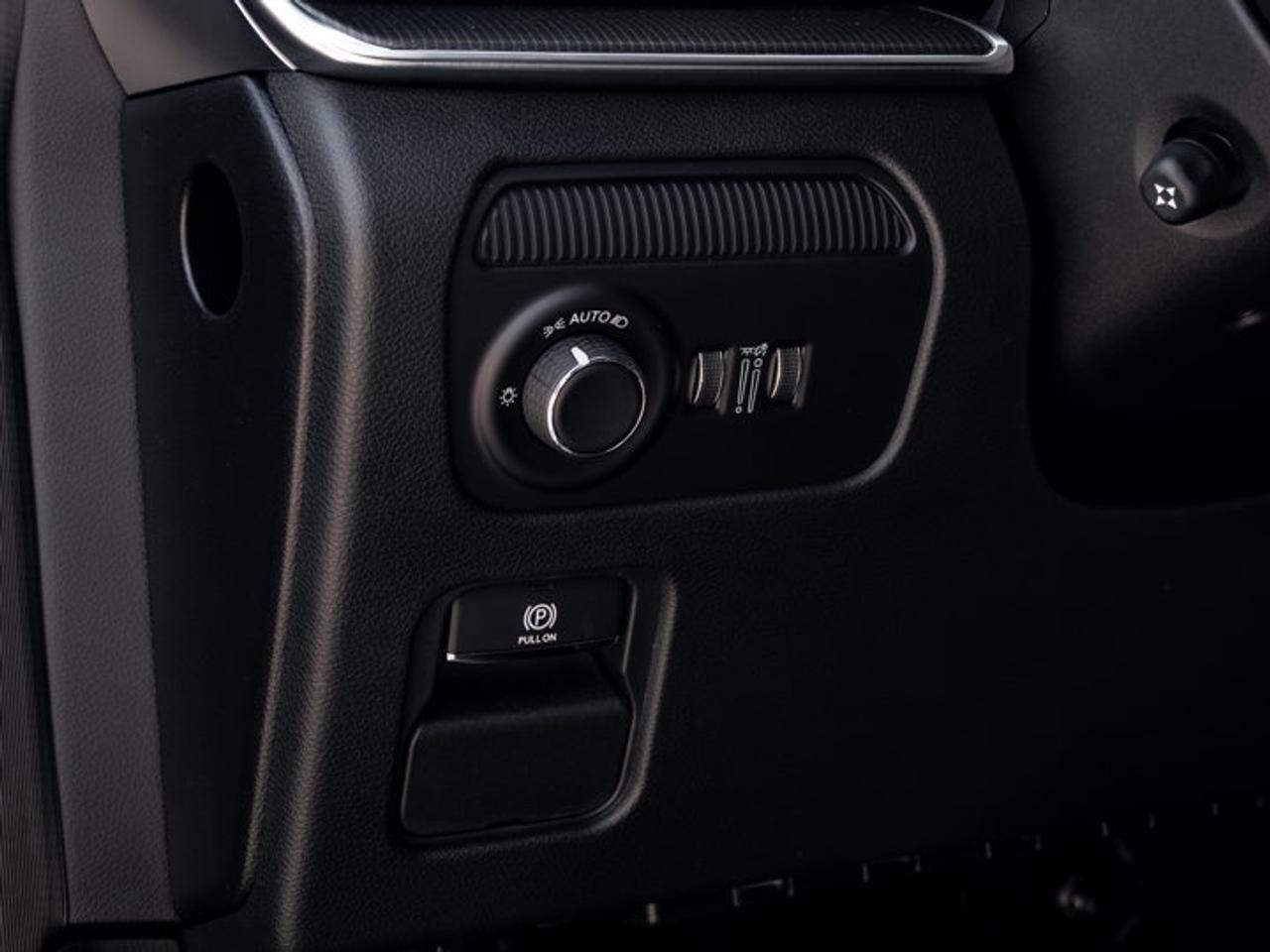 2026 Jeep Grand Wagoneer SUMMIT OBSIDIAN Photo